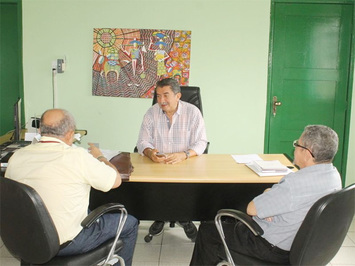 Prefeito de SMT se reúne com Gerente Geral do Banco do Nordeste