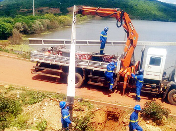 Eletrobras Piauí realiza remoção de postes do Açude São Vicente