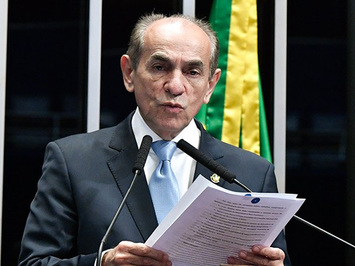 Senador Marcelo Castro faz balanço e anuncia recursos para obras no Piauí