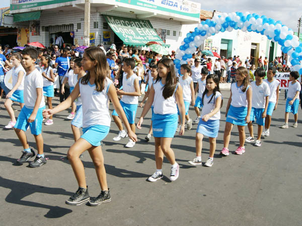 Educandário no desfile de 7 de setembro Full educand rio no desfile de 7 de setembro17