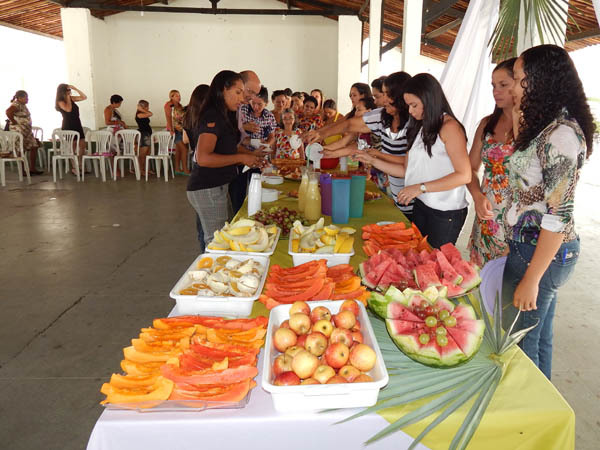 Full caf  da manh  das m es do educand rio