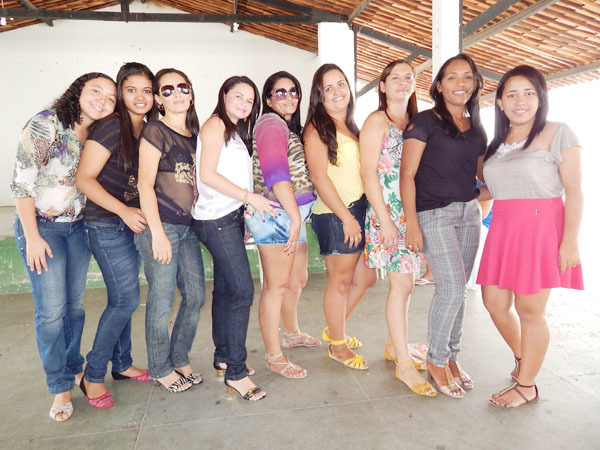 Full caf  da manh  das m es do educand rio14