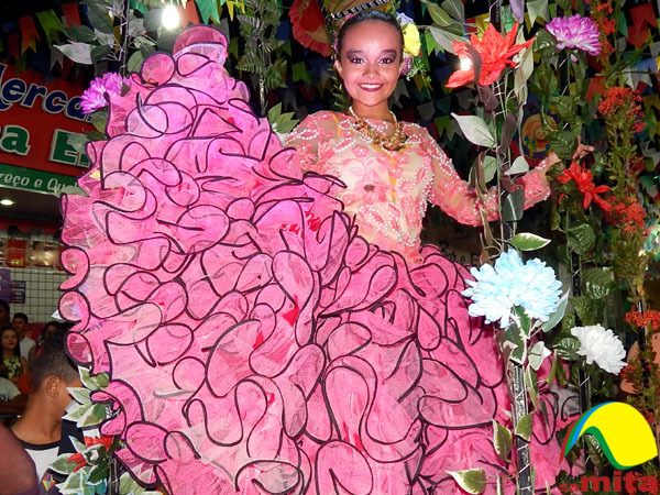 Full 09   rainha da quadrilha junina sert o de ouro  lima rebelo 