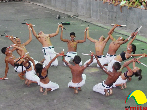 Full primeira noite do 16  festival junino1