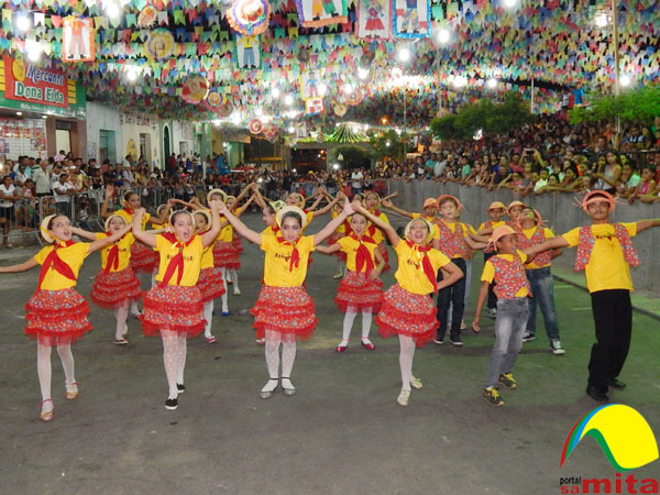 Full primeira noite do 16  festival junino2