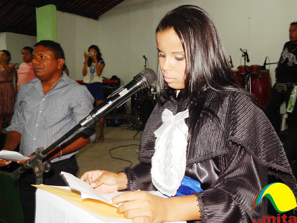 Full cola  o de grau da rede municipal de ensino8