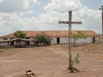 Casarão da Fazenda Serra Negra corre o risco de desabar
