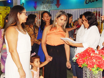 Escola Educandário realiza em grande estilo a festa do Dia das Mães
