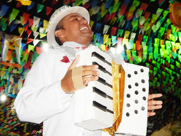Prefeitura de SMT divulga programação do 17º Festival Junino