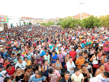 Show de prêmios atraiu multidão à cidade de São Miguel do Tapuio