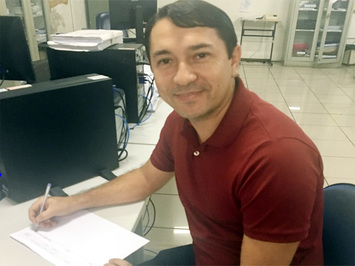 Prefeito Magno assina convênio para melhorias habitacionais e sanitárias