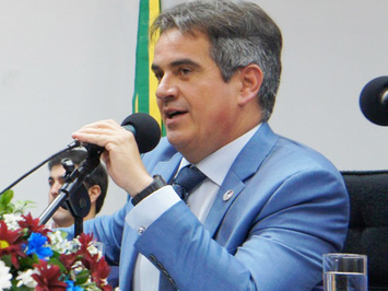 Ciro Nogueira é reeleito presidente nacional do Progressistas