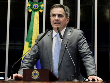Redução do preço do gás precisa chegar ao consumidor, defende Ciro
