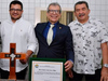 Prefeito participa da entrega de título de cidadão ao ex-senador JVC