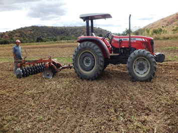 Prefeitura inicia cadastro de agricultores para aração de terras