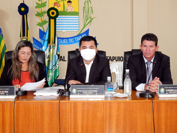 Câmara de Vereadores aprova matérias durante a última sessão de abril