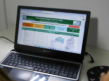 Municípios ainda não aplicaram todas as doses da primeira remessa de vacina