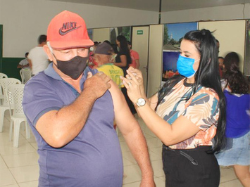 São Miguel do Tapuio começa a vacinar pessoas com idade de 45 a 49 anos