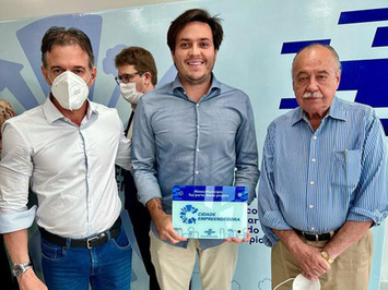 Prefeito “Pompilím” participa de lançamento do Programa Cidade Empreendedora