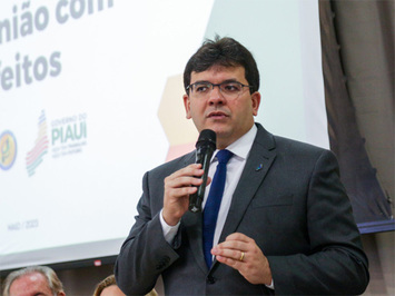 Rafael Fonteles reúne prefeitos e reforça parcerias entre Estado e municípios em diversas áreas