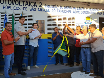 Prefeito de São Miguel do Tapuio inaugura segunda etapa da Usina Fotovoltaica