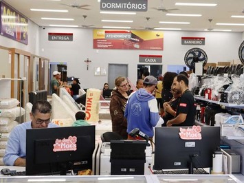 Armazém Paraíba inicia promoção do Mês das Mães com música ao vivo e clima de festa