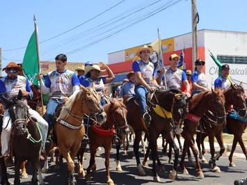 São Miguel do Tapuio realiza o maior Dia do Vaqueiro de todos os tempos
