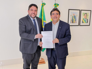 Governador do Piauí autoriza concurso público unificado com 200 vagas para secretarias do Estado 