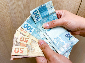 Prefeitura de Amarante anuncia reajuste salarial para professores e servidores da educação